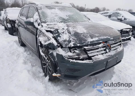2018 Volkswagen Tiguan 2.0T Se/2.0T Sel z USA, uszkodzony, nr VIN 3VV2B7AX7JM192203